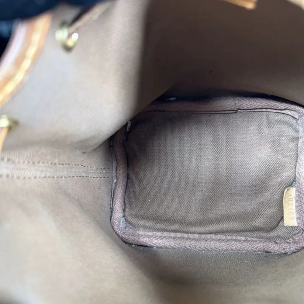 Louis Vuitton Women Pre-Loved Bag Very Good Condition